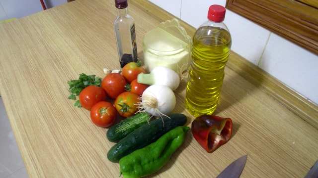 gazpacho ingredients spanish