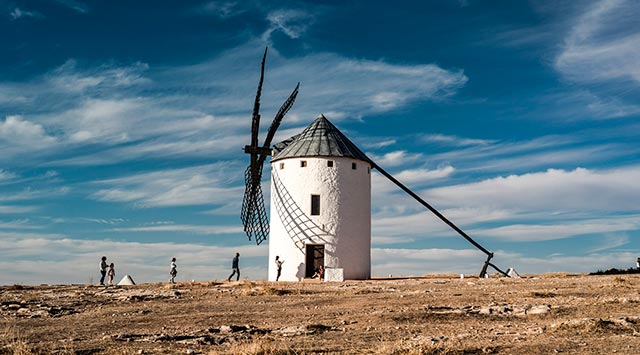 Don Quijote fought against windmills