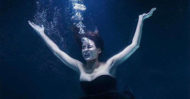 Ahogarse en un vaso de agua