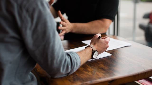 discutir-spanish-lesson