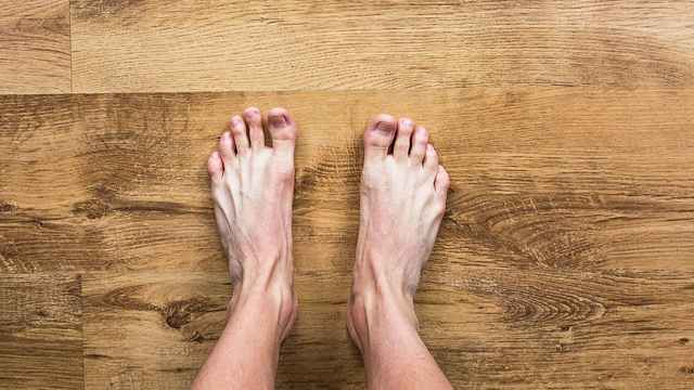 learn-spanish-spain-walking-barefoot